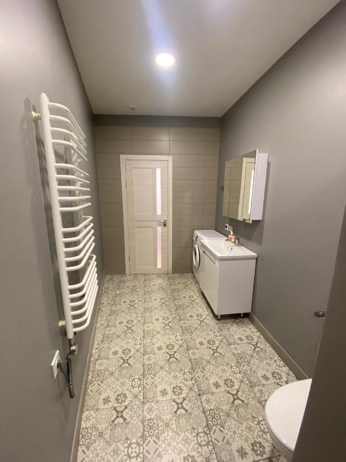 Vodna White Apartment Лвив Екстериор снимка