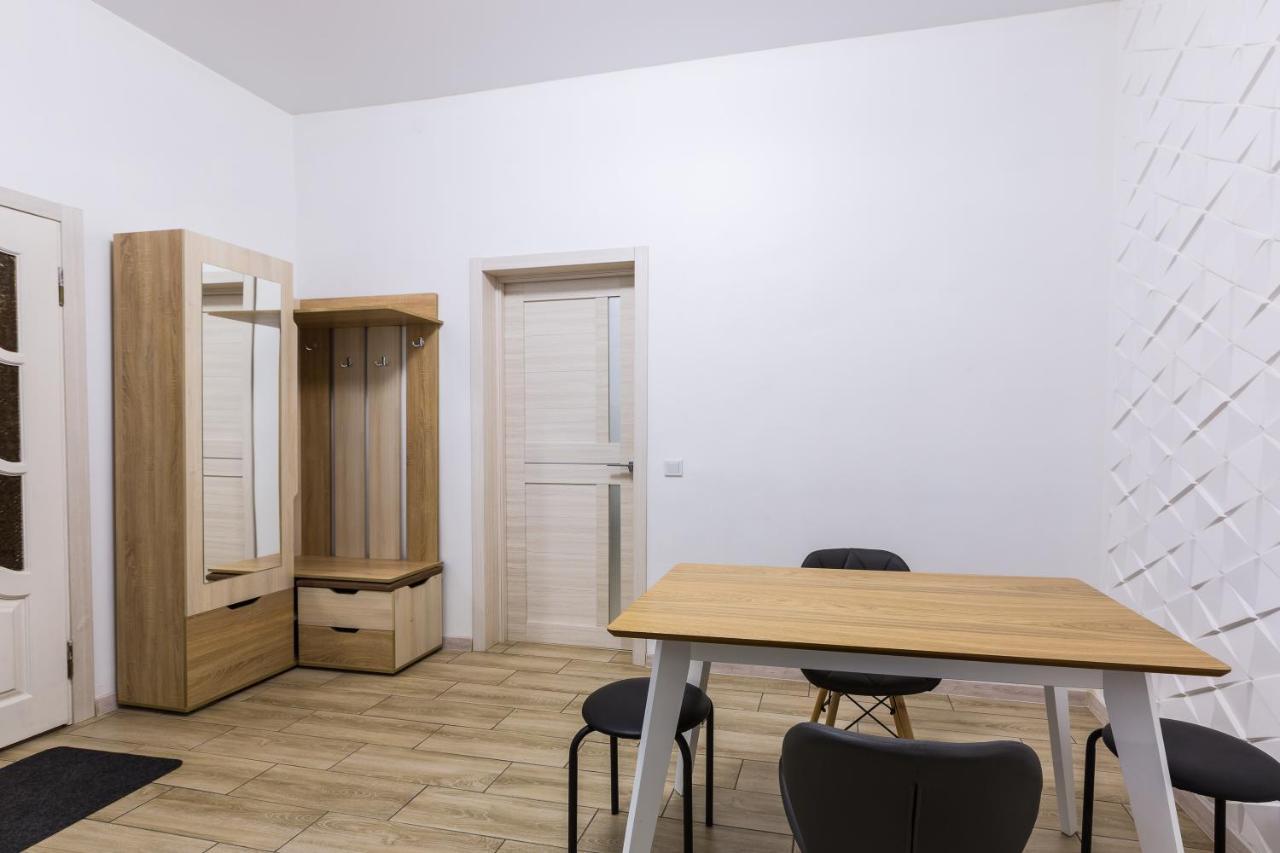 Vodna White Apartment Лвив Екстериор снимка