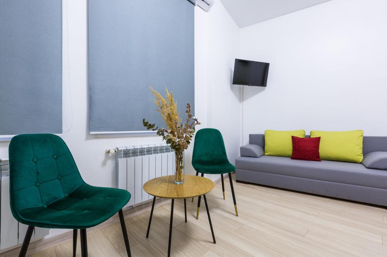 Vodna White Apartment Лвив Екстериор снимка