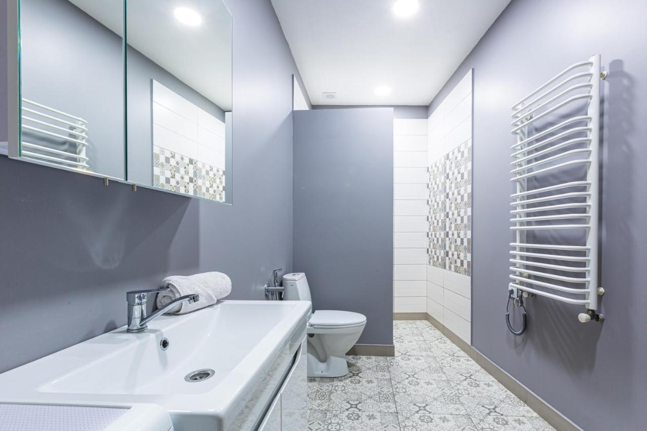 Vodna White Apartment Лвив Екстериор снимка